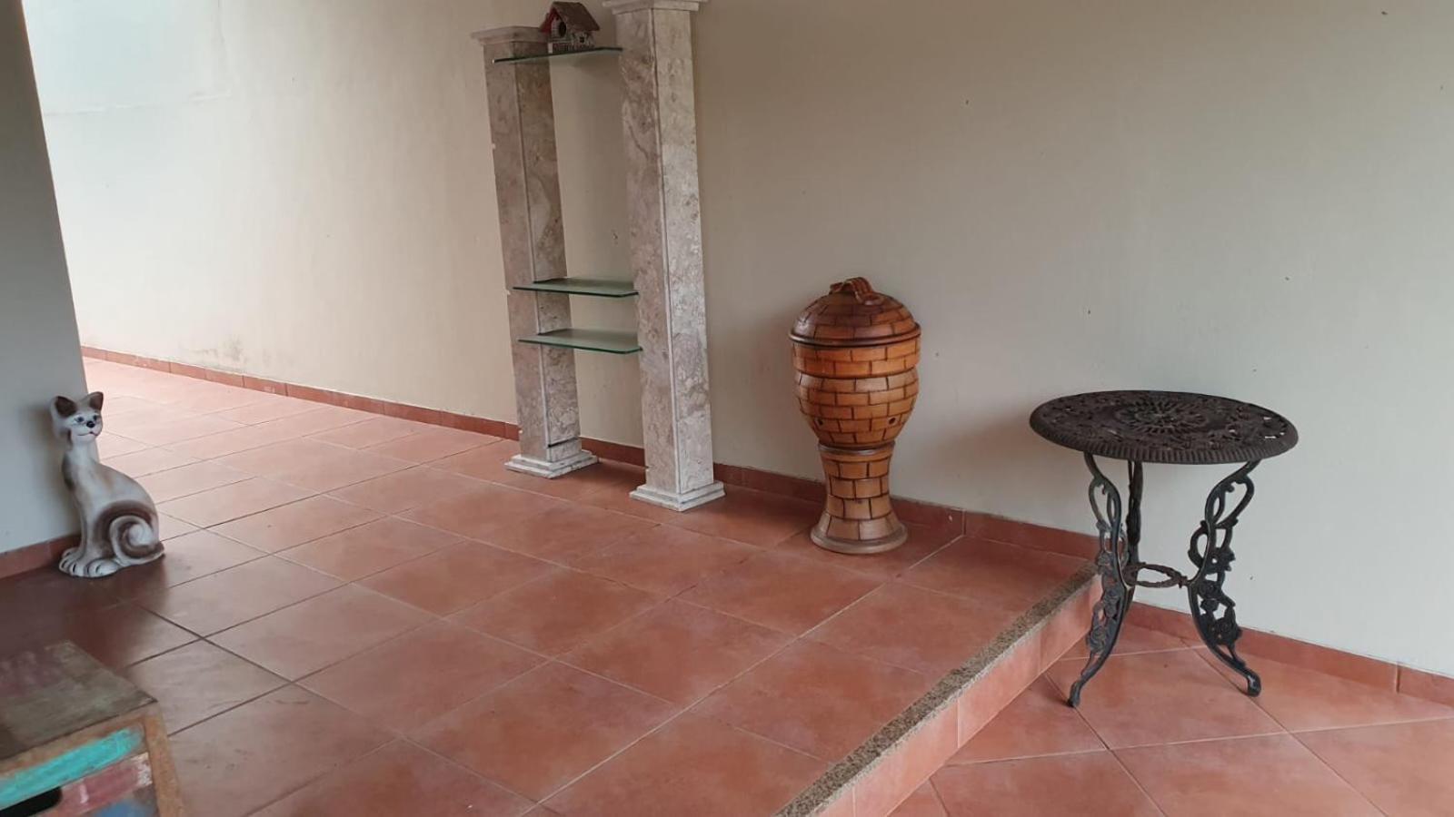 Casa De Em Ate 12