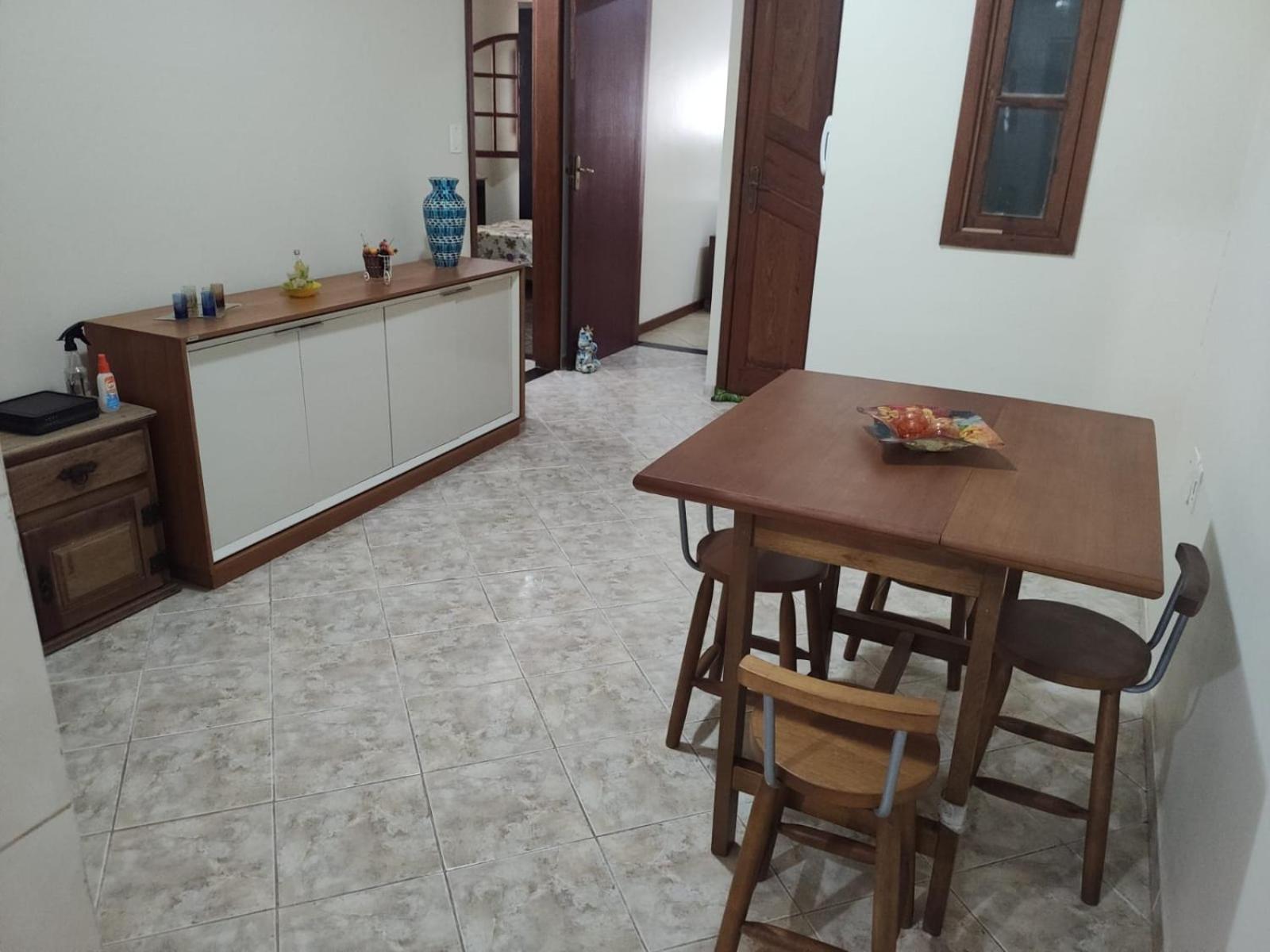 Casa De Em Ate 12 *